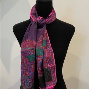 Elegant Purple and Pink Paisley Scarf